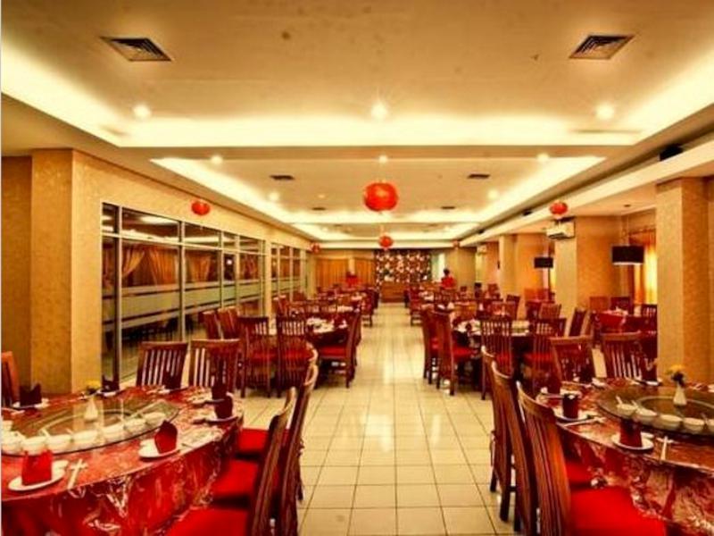 Parkside Mandarin Hotel Pekalongan Exterior photo